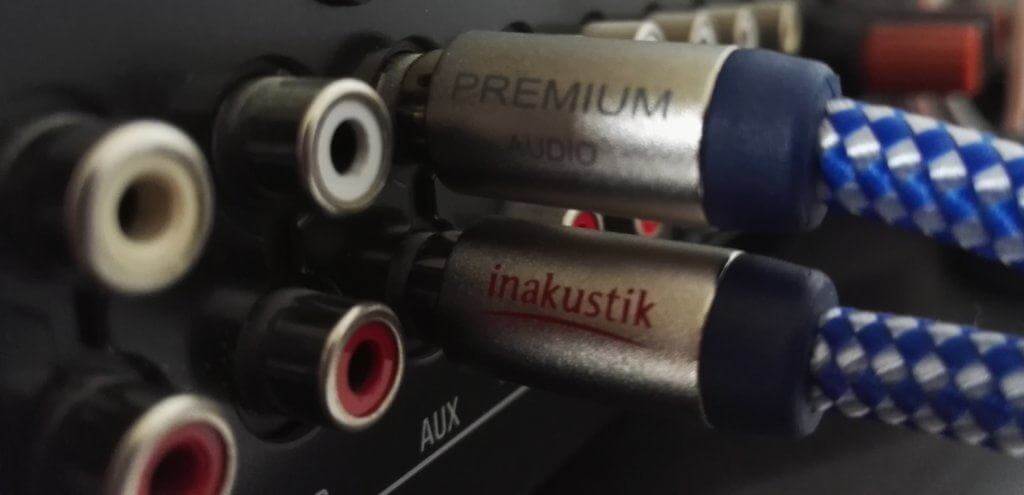 Das Kabel passt auch bei engen Anschlussterminals
